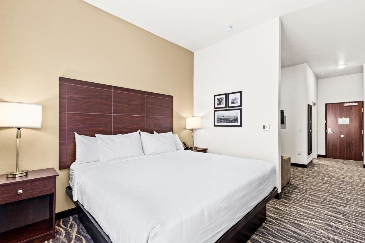 Cobblestone Hotel & Suites Superior Eksteriør bilde